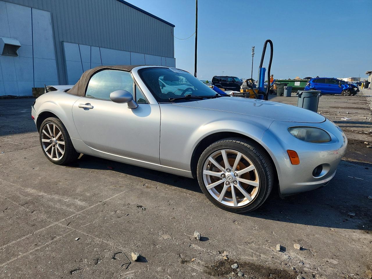 JM1NC25F560117510 · 2006 MAZDA MX-5 MIATA · 4/12
