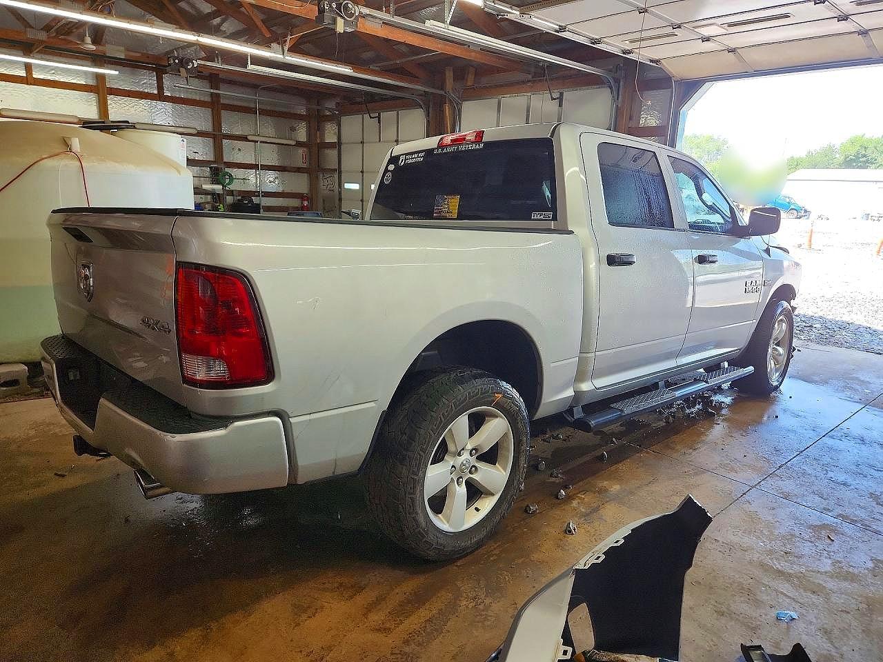 3C6RR7KT8FG700423 · 2015 RAM 1500 · 3/13