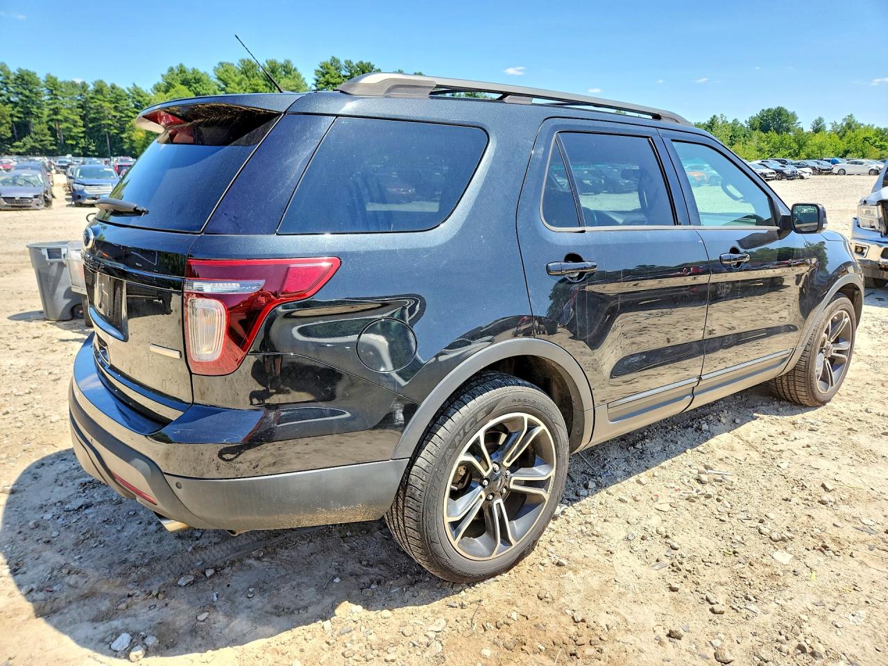 1FM5K8GTXFGA30732 · 2015 FORD EXPLORER · 3/13