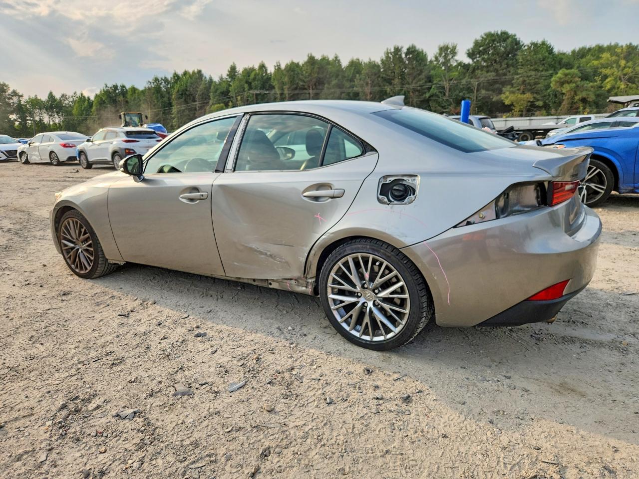 JTHCM1D29G5008192 · 2016 LEXUS IS · 2/13