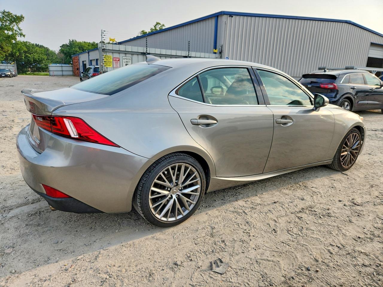 JTHCM1D29G5008192 · 2016 LEXUS IS · 3/13