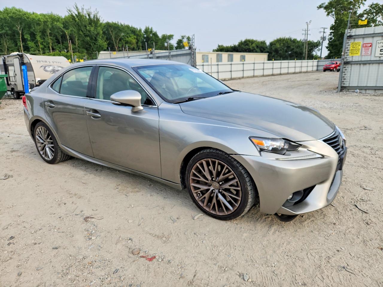 JTHCM1D29G5008192 · 2016 LEXUS IS · 4/13