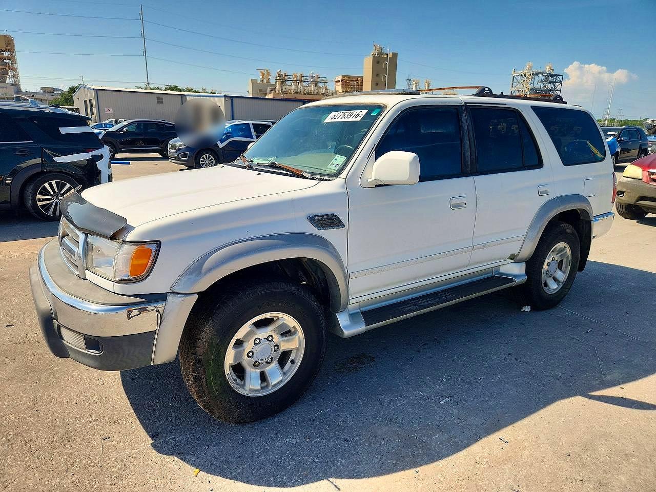 JT3GN86R3Y0160555 · 2000 TOYOTA 4RUNNER