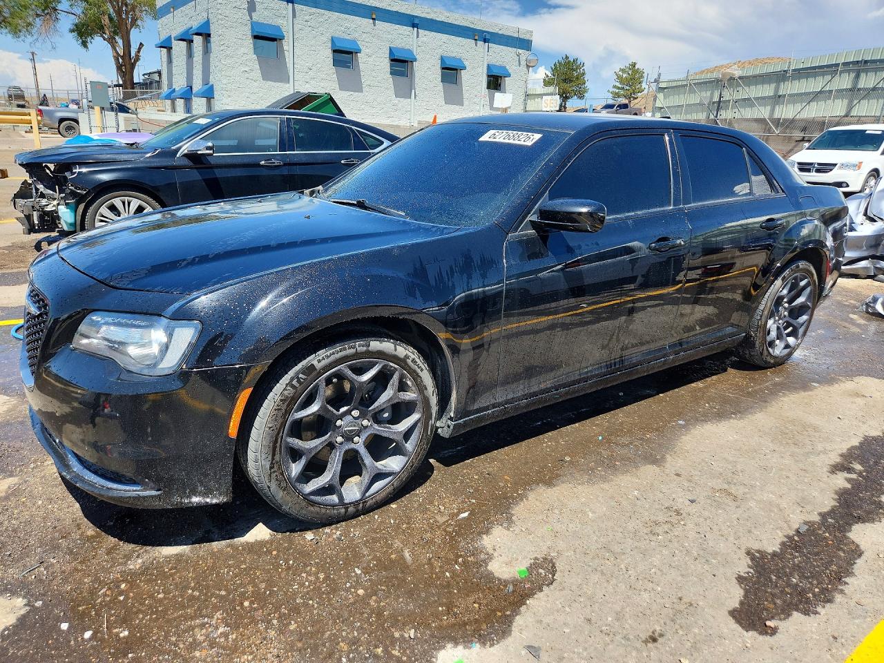 2C3CCAAG9KH704447 · 2019 CHRYSLER 300