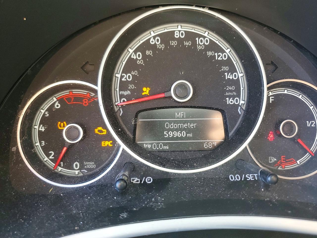 3VW5DAAT5JM516777 · 2018 VOLKSWAGEN BEETLE · 9/13