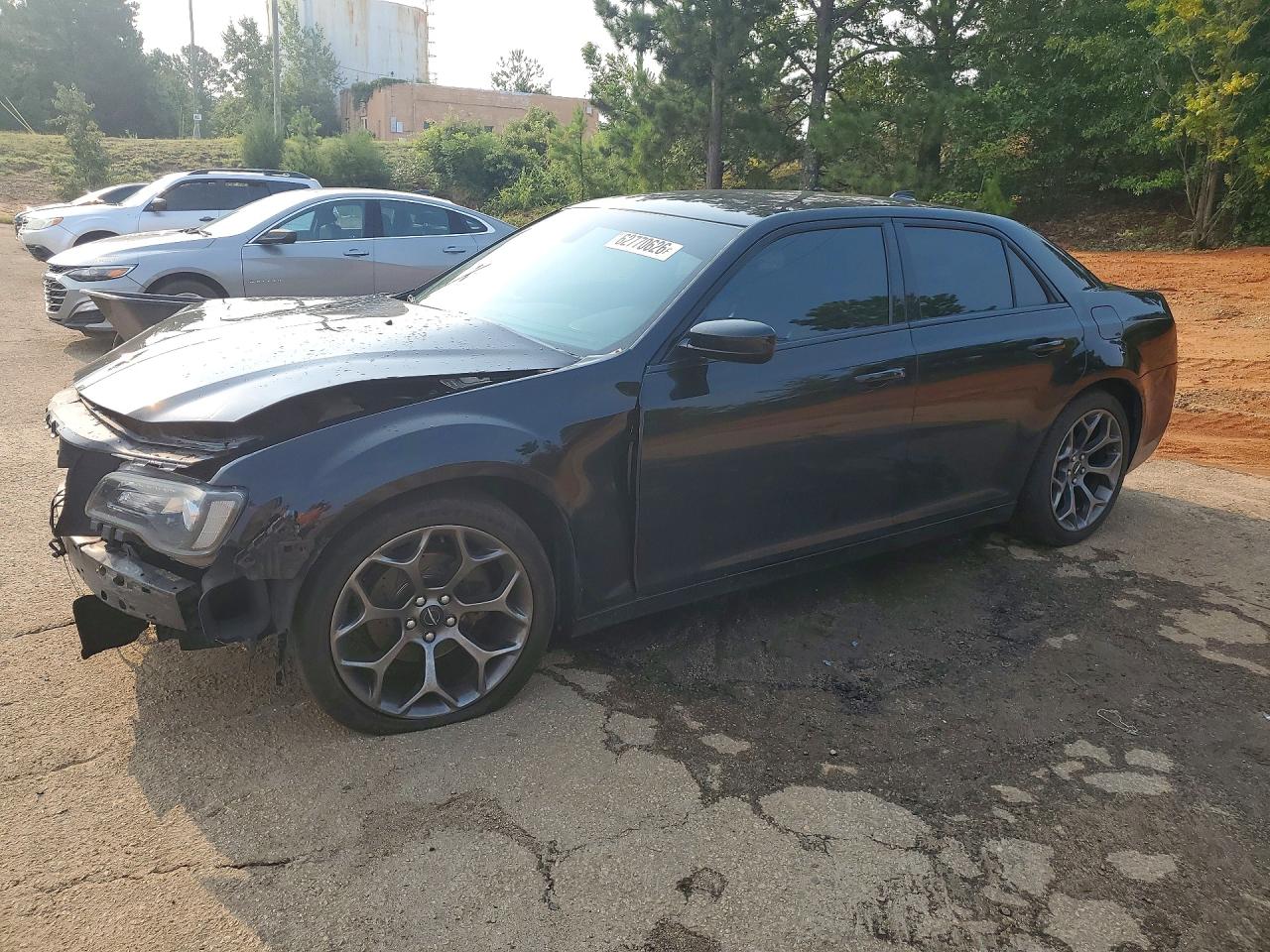 2C3CCABG6FH760379 · 2015 CHRYSLER 300