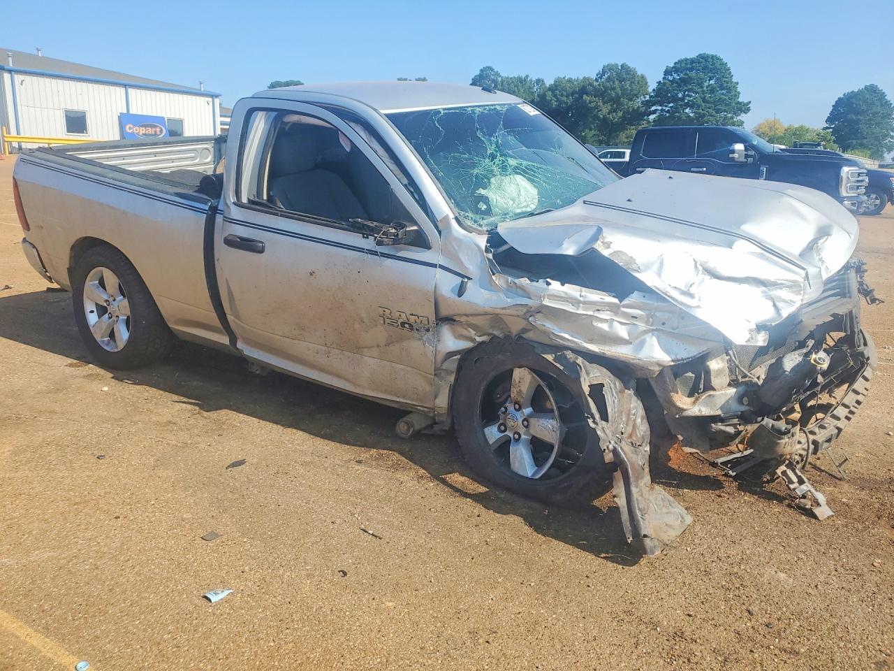 3C6JR6AG5HG520945 · 2017 RAM 1500 · 4/12