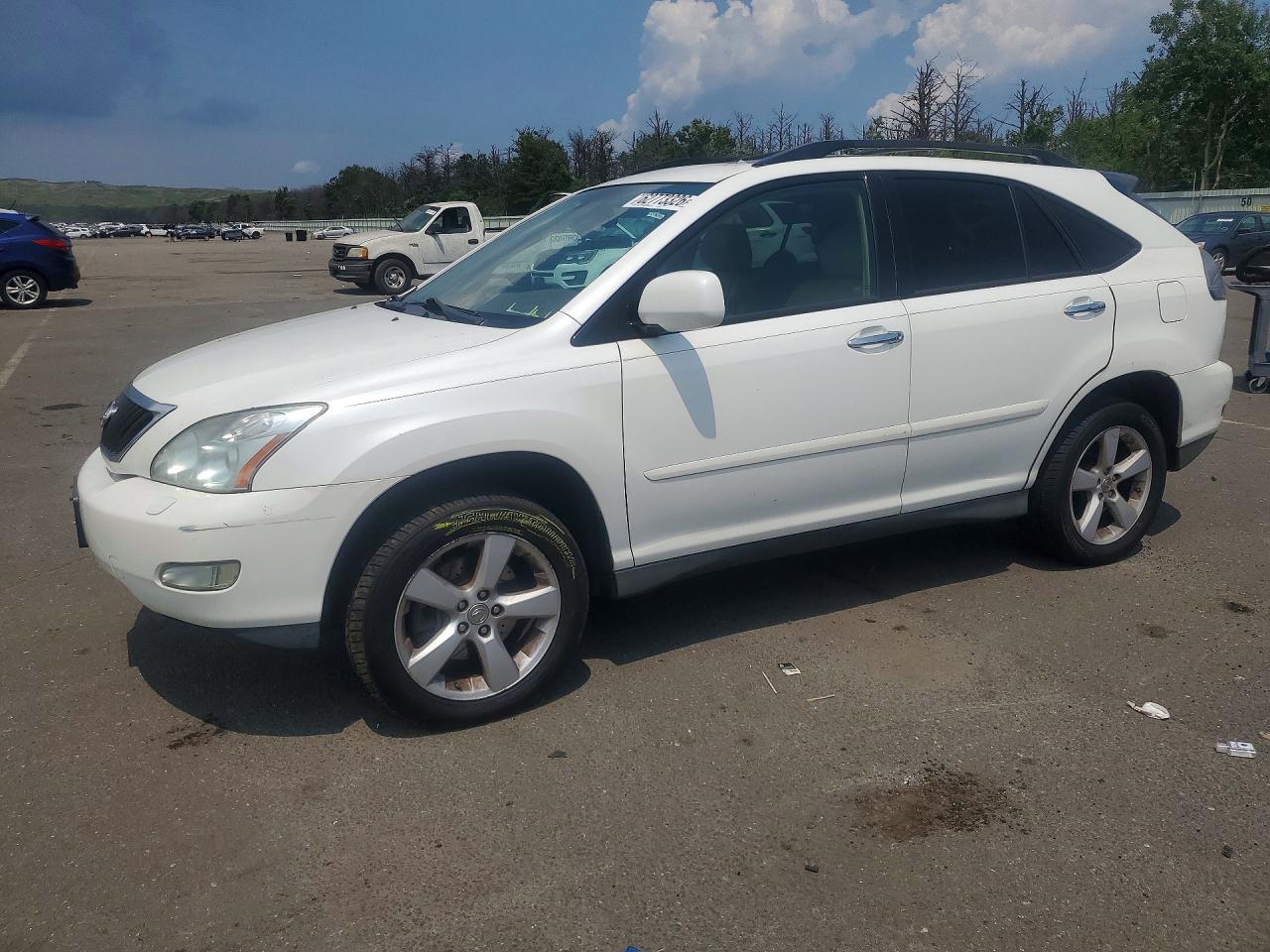 2T2HK31U18C081443 · 2008 LEXUS RX