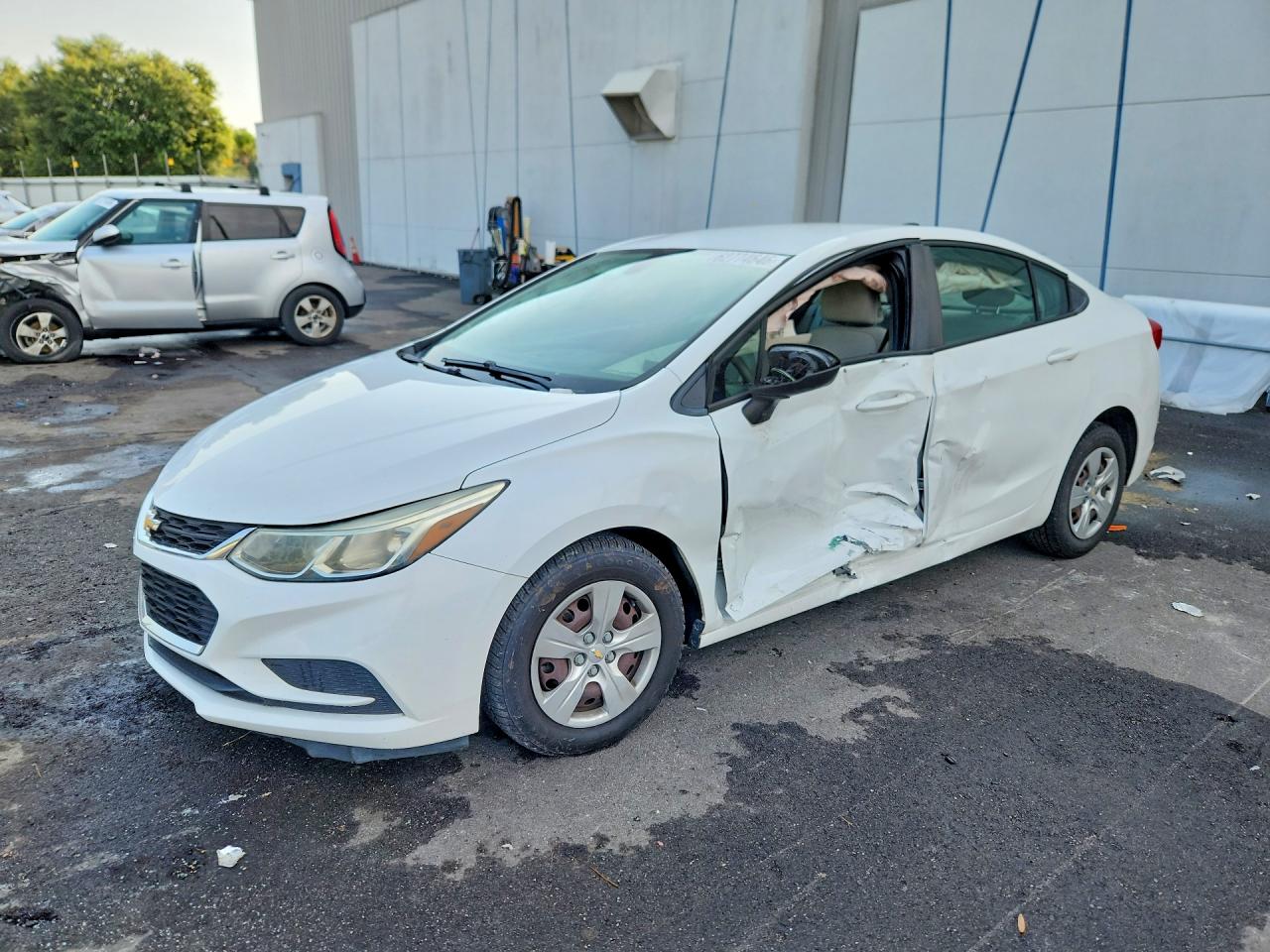 2017 CHEVROLET CRUZE