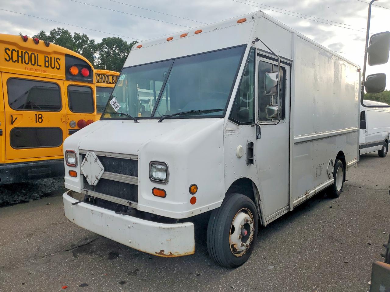 2006 FREIGHTLINER MT45 CHASSIS