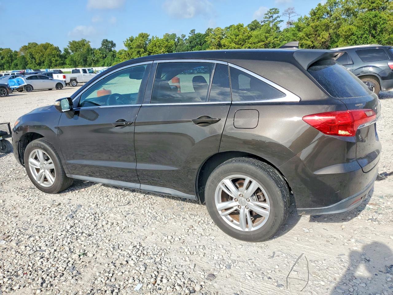 5J8TB3H35FL015870 · 2015 ACURA RDX · 2/13
