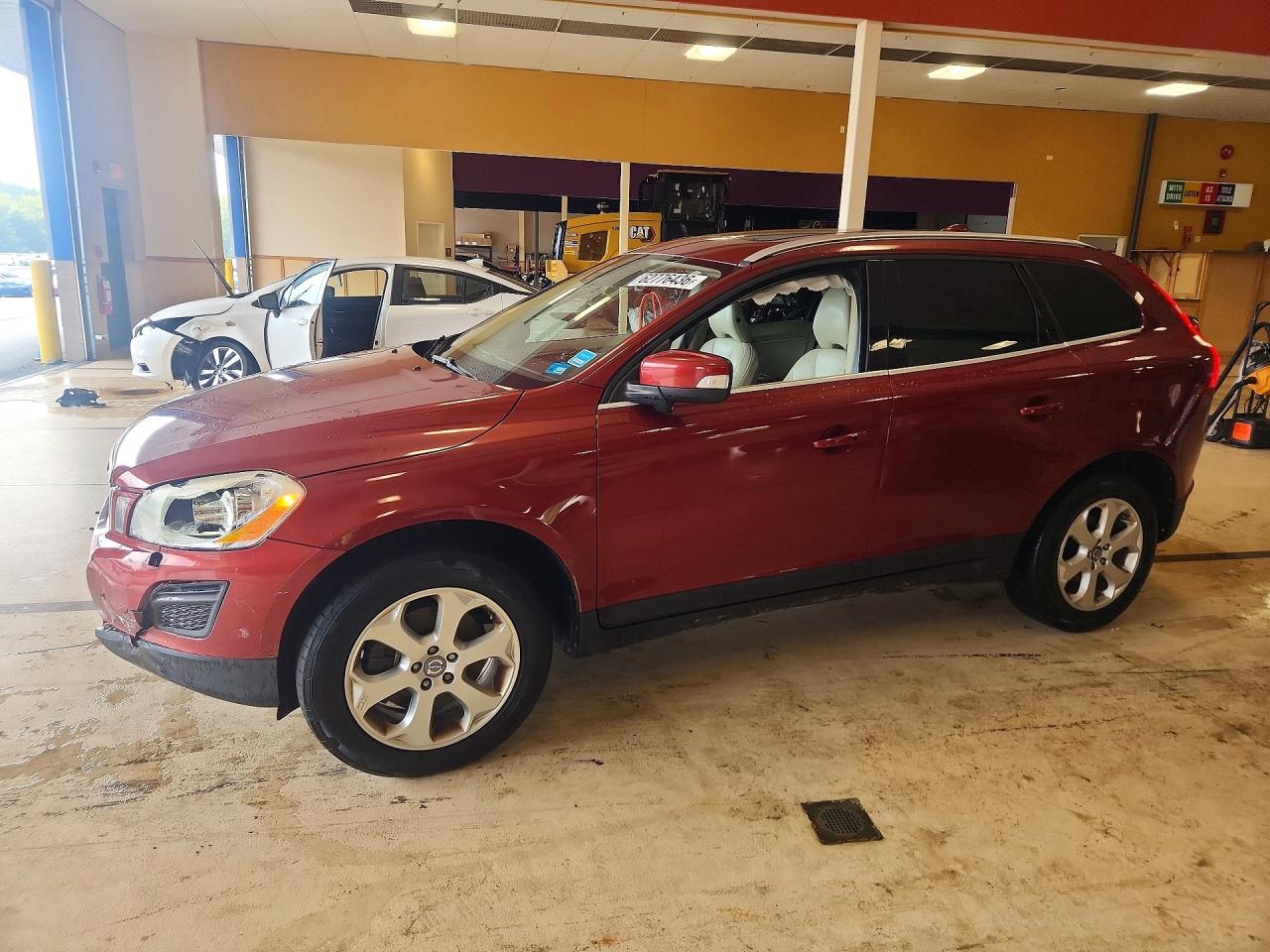 YV4940DZ6D2424567 · 2013 VOLVO XC60