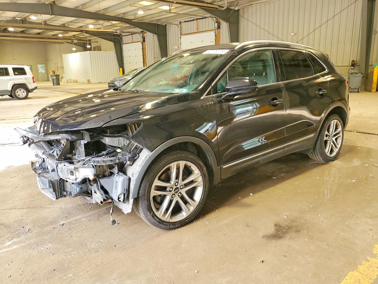5LMCJ3D9XHUL69157 · 2017 LINCOLN MKC