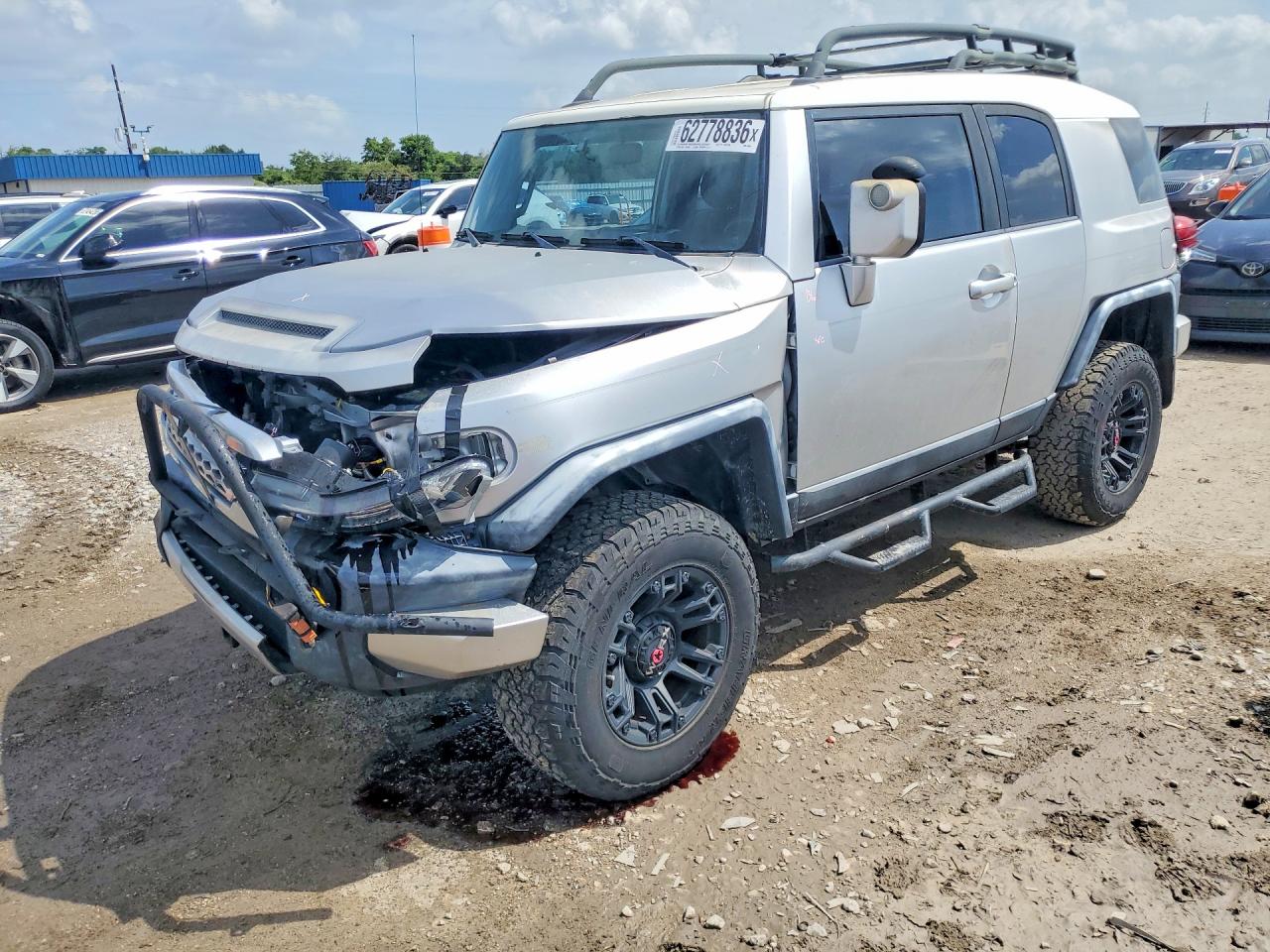 JTEBU11F370050077 · 2007 TOYOTA FJ CRUISER