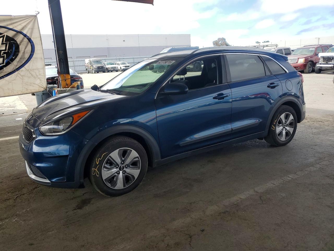 KNDCB3LC9K5252110 · 2019 KIA NIRO