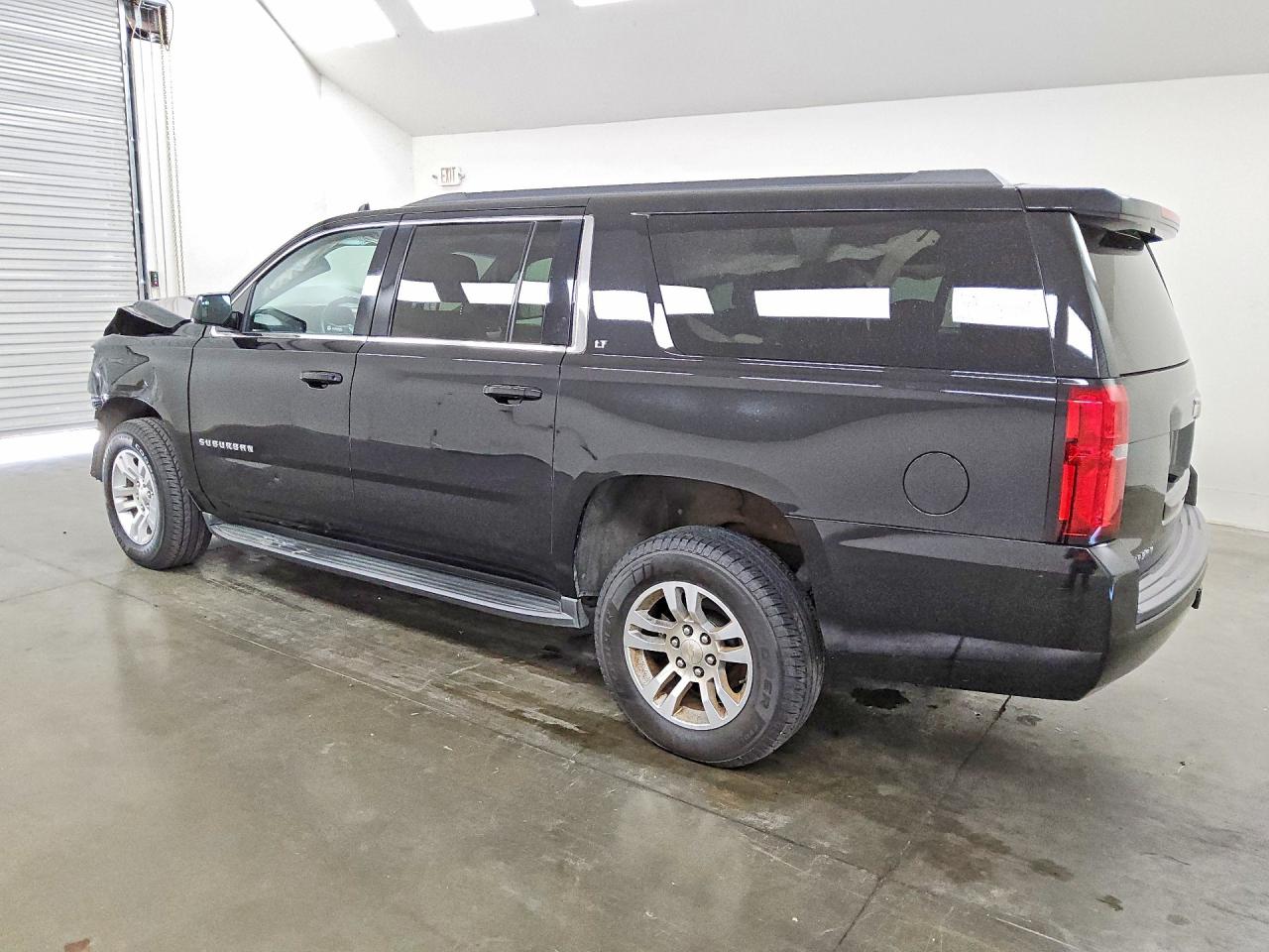 1GNSCHKC9JR350396 · 2018 CHEVROLET SUBURBAN · 2/13