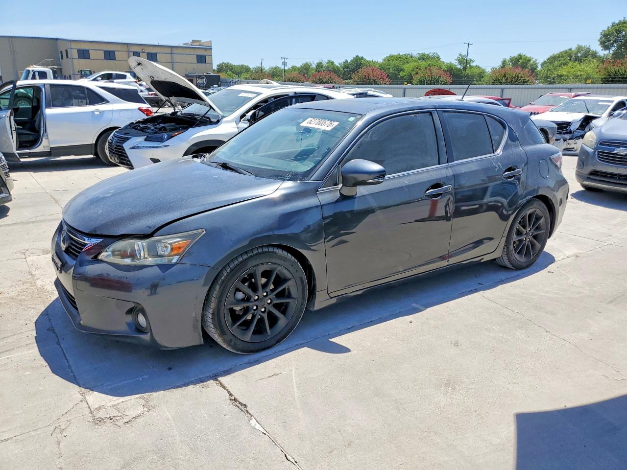 JTHKD5BH8B2016207 · 2011 LEXUS CT