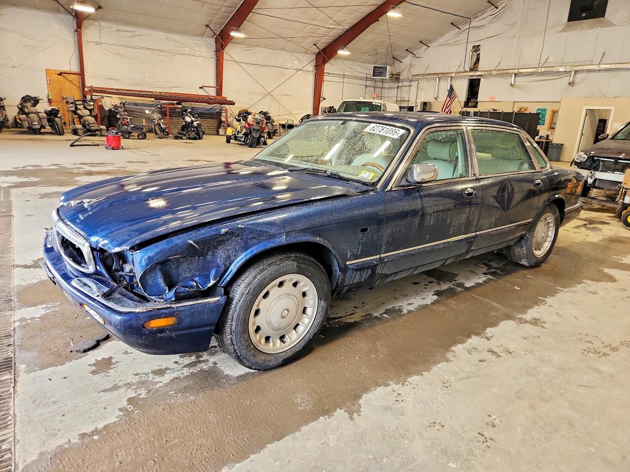 1998 JAGUAR VANDENPLAS