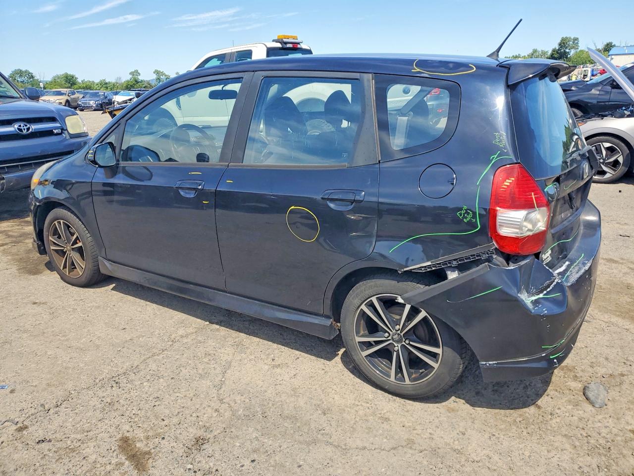 JHMGD38627S033365 · 2007 HONDA FIT · 2/13