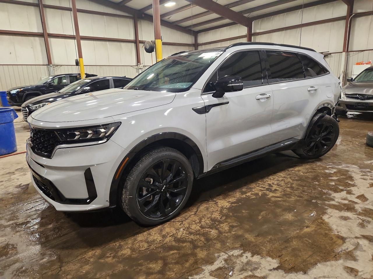 5XYRKDLF3PG186856 · 2023 KIA SORENTO