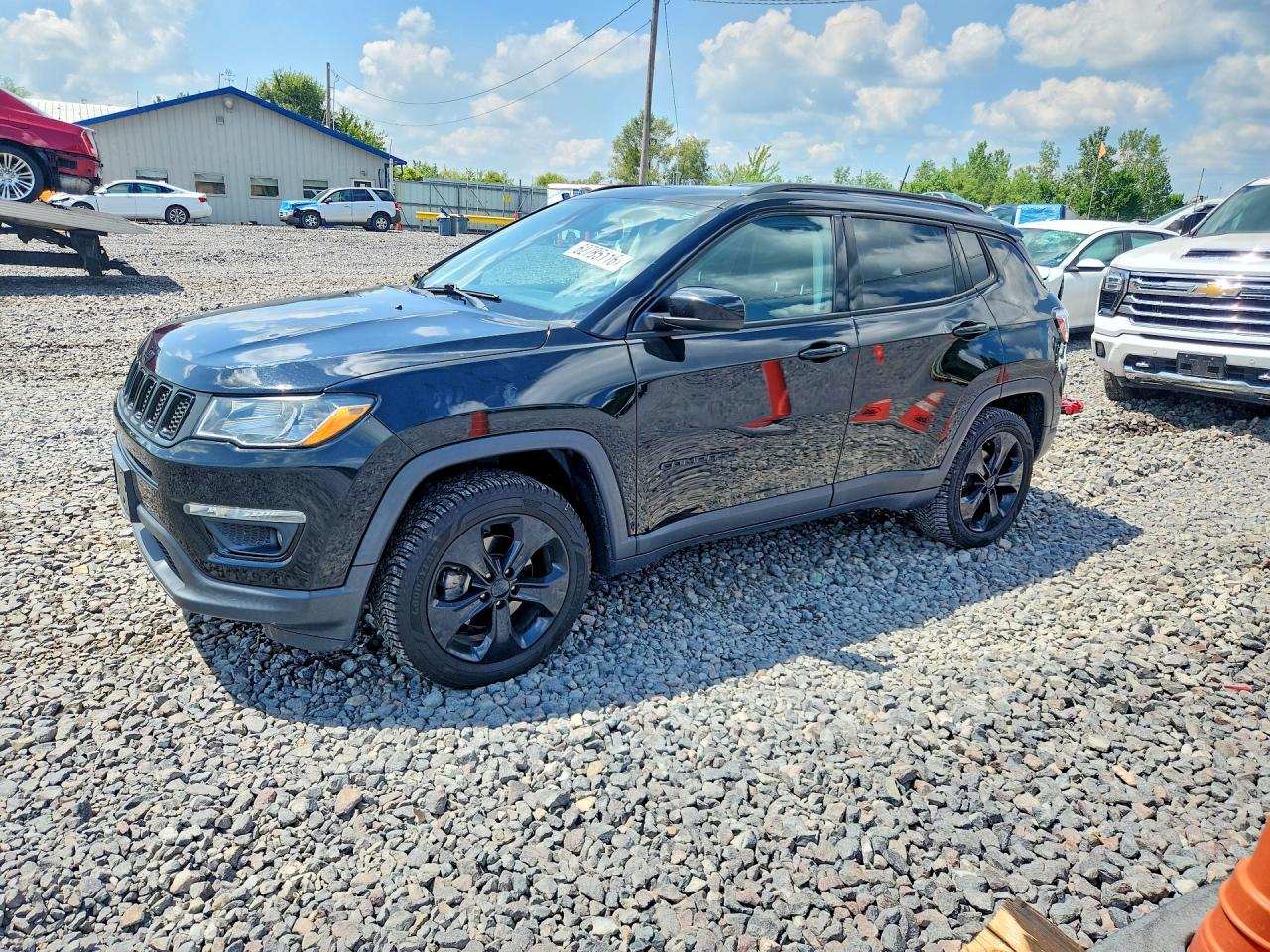 3C4NJDBB4LT117614 · 2020 JEEP COMPASS