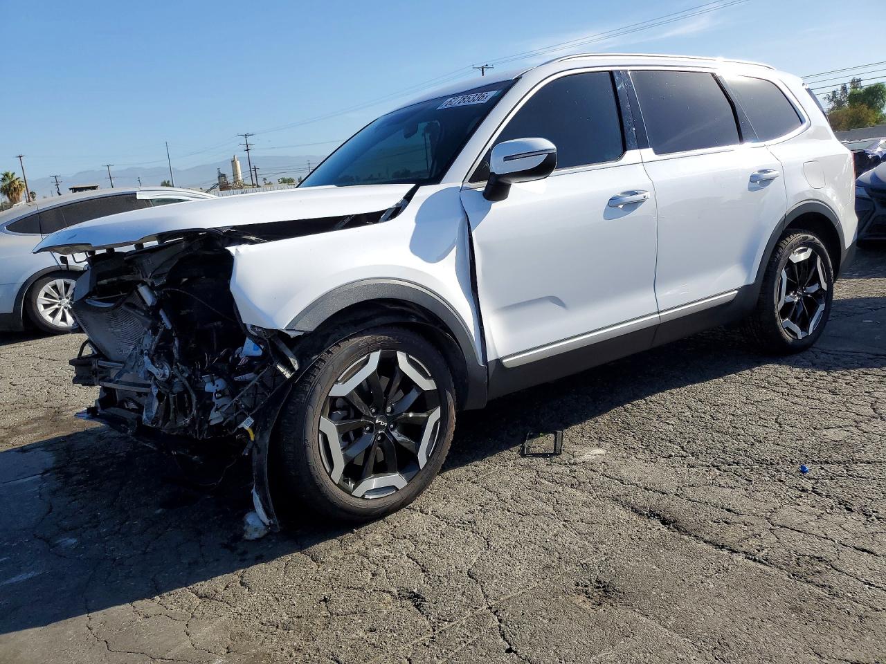 5XYP64GC5RG501879 · 2024 KIA TELLURIDE