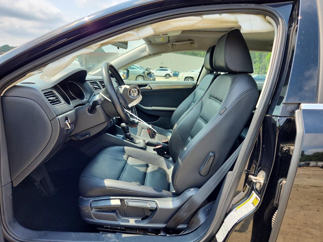 3VWD17AJ6FM273901 · 2015 VOLKSWAGEN JETTA · 7/12