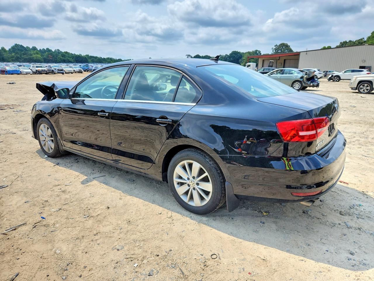 3VWD17AJ6FM273901 · 2015 VOLKSWAGEN JETTA · 2/12