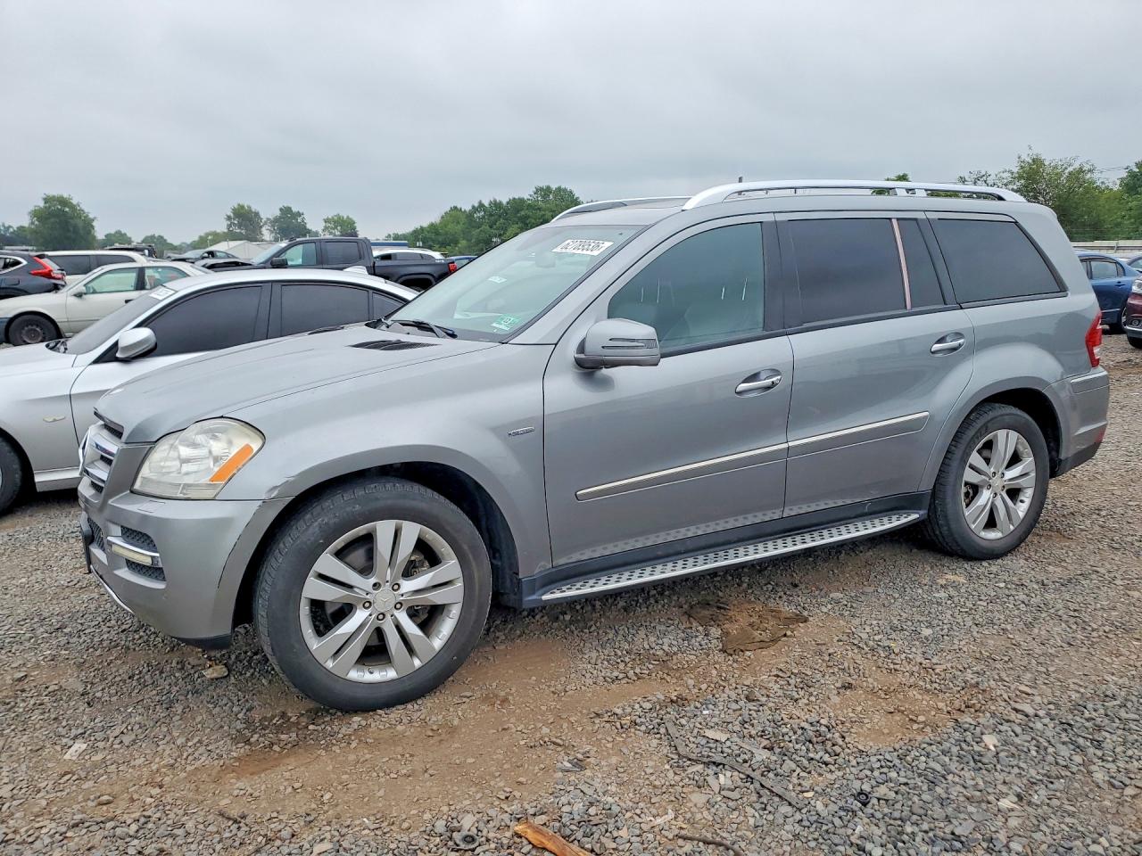 4JGBF2FE7BA749411 · 2011 MERCEDES-BENZ GL