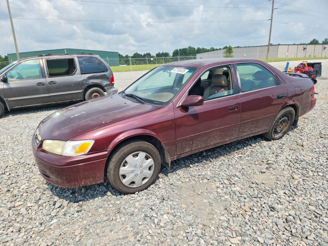 4T1BG22KXYU750052 · 2000 TOYOTA CAMRY