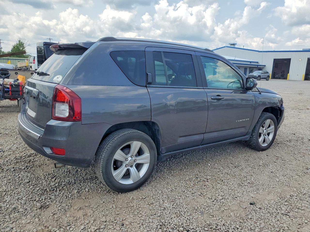 1C4NJCEA7FD170878 · 2015 JEEP COMPASS · 3/13