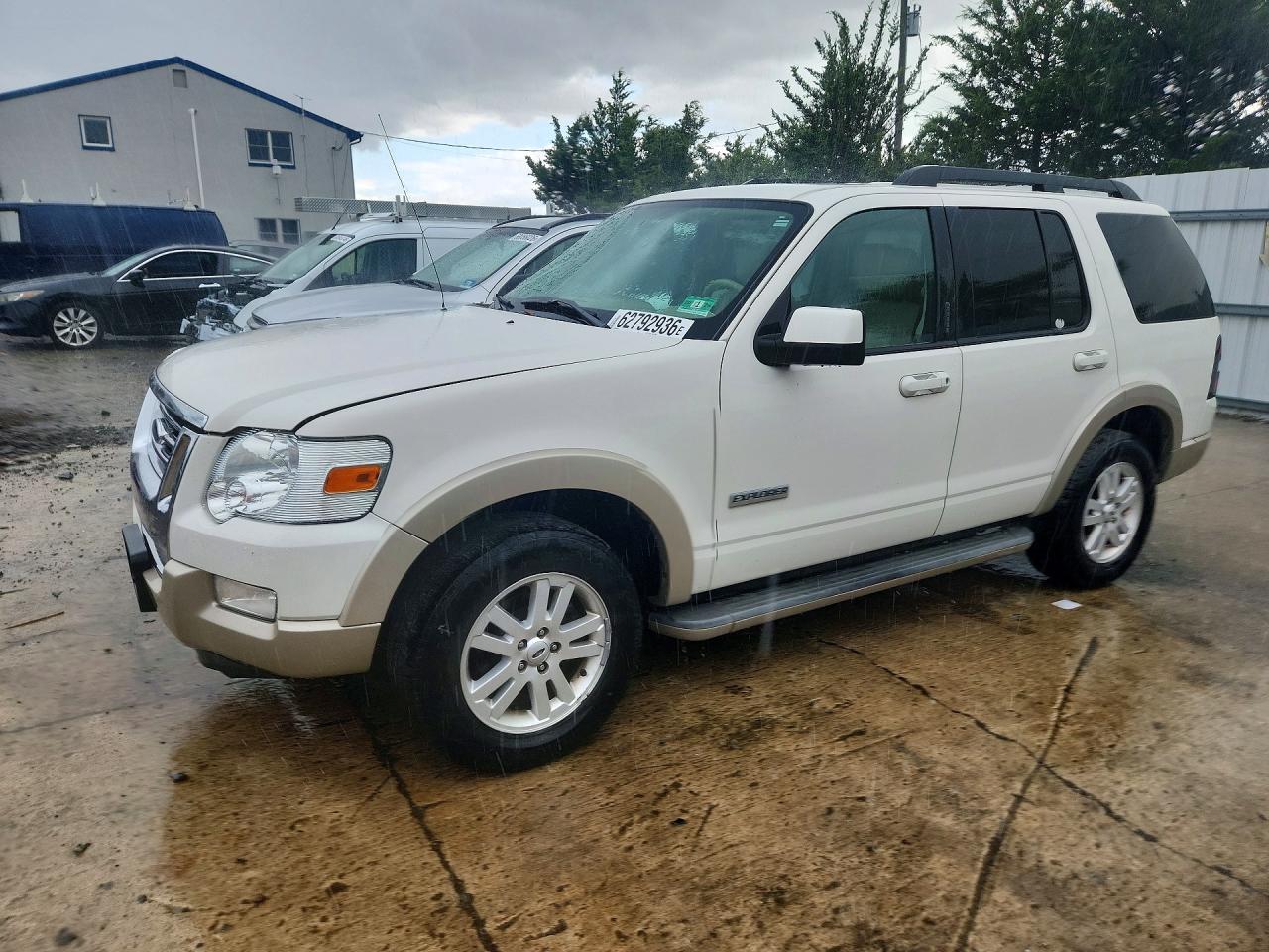 1FMEU74E58UA67556 · 2008 FORD EXPLORER