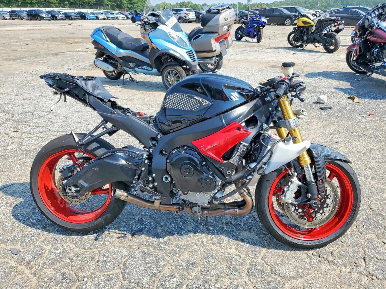 JS1GR7MA4J2101106 · 2018 SUZUKI GSX-R750