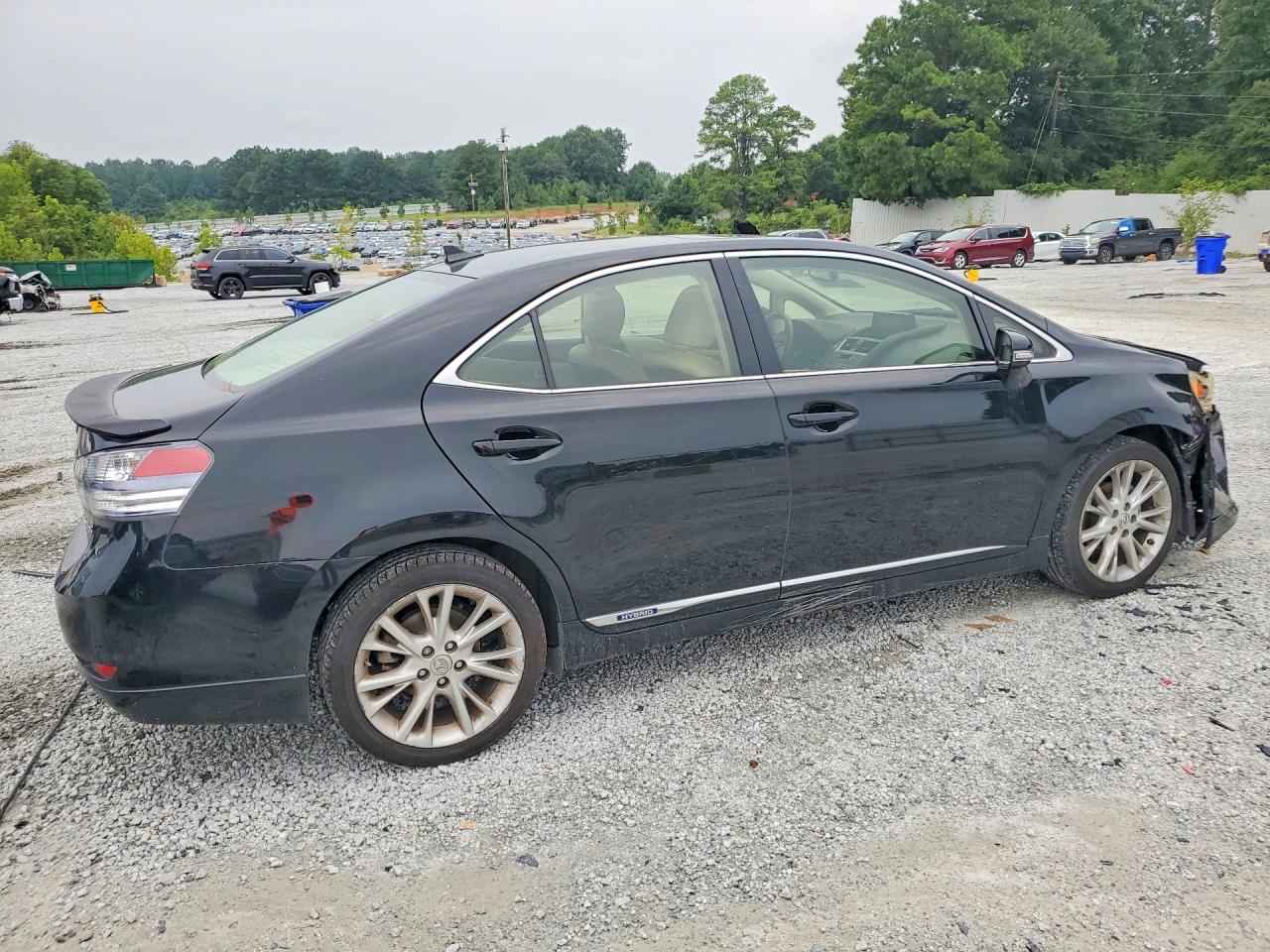 JTHBB1BA5A2004290 · 2010 LEXUS HS · 3/12