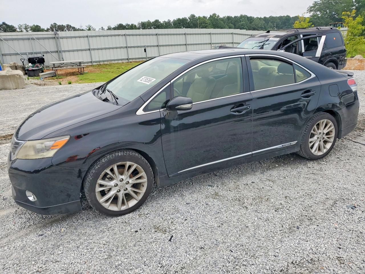 JTHBB1BA5A2004290 · 2010 LEXUS HS