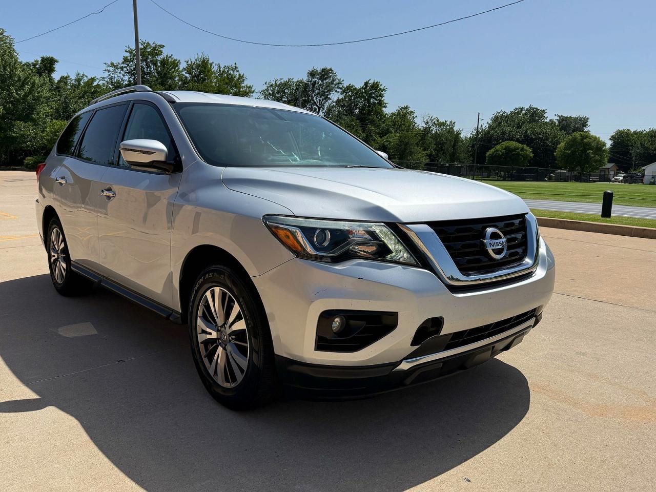 5N1DR2MN8JC624231 · 2018 NISSAN PATHFINDER