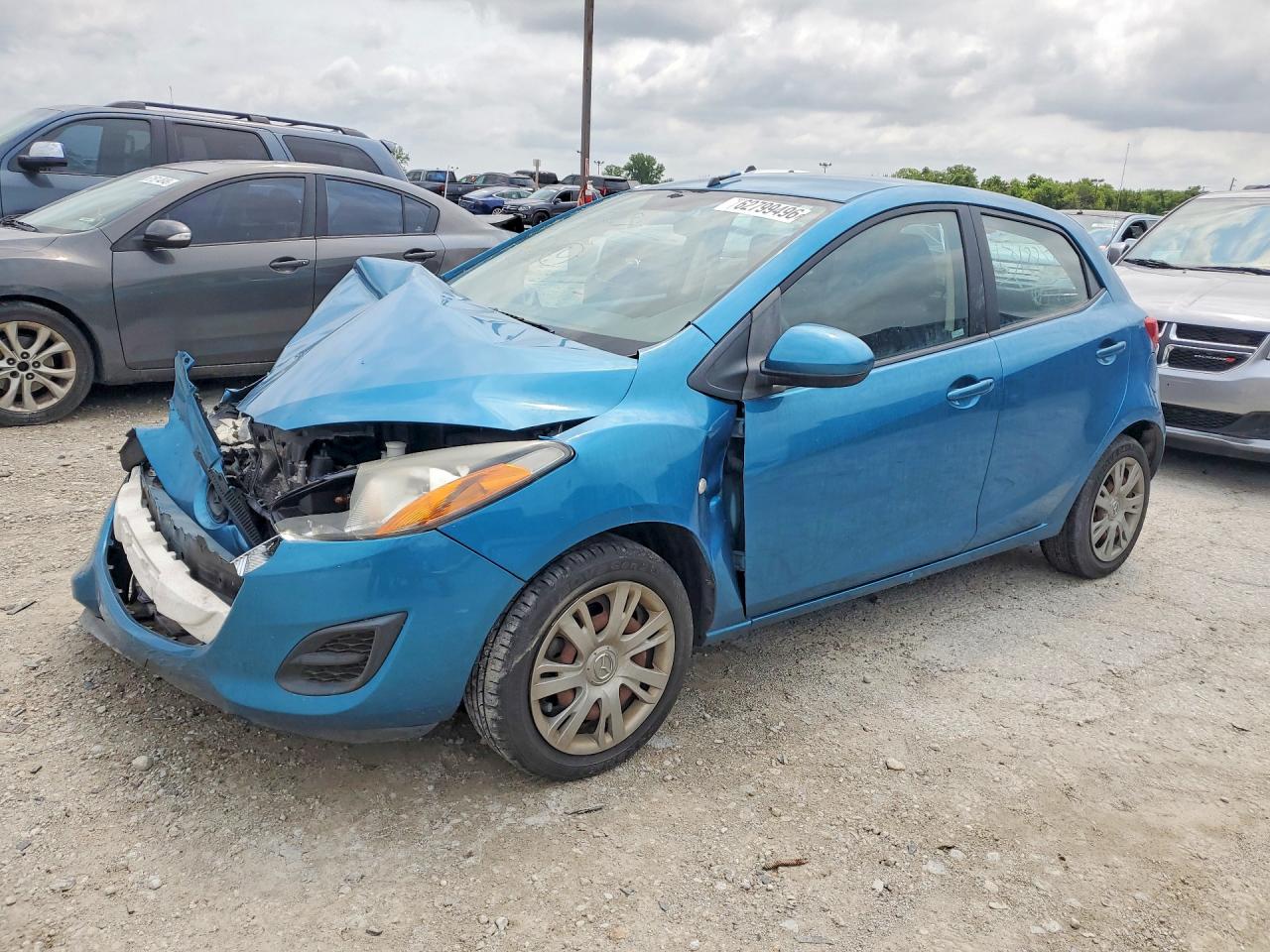 JM1DE1HY4B0131227 · 2011 MAZDA MAZDA2