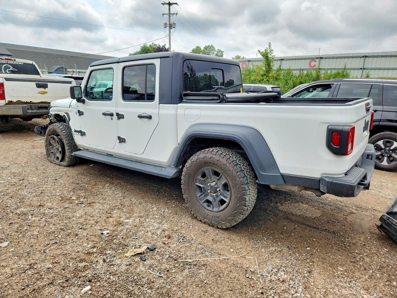 1C6HJTAGXLL163990 · 2020 JEEP GLADIATOR · 2/13