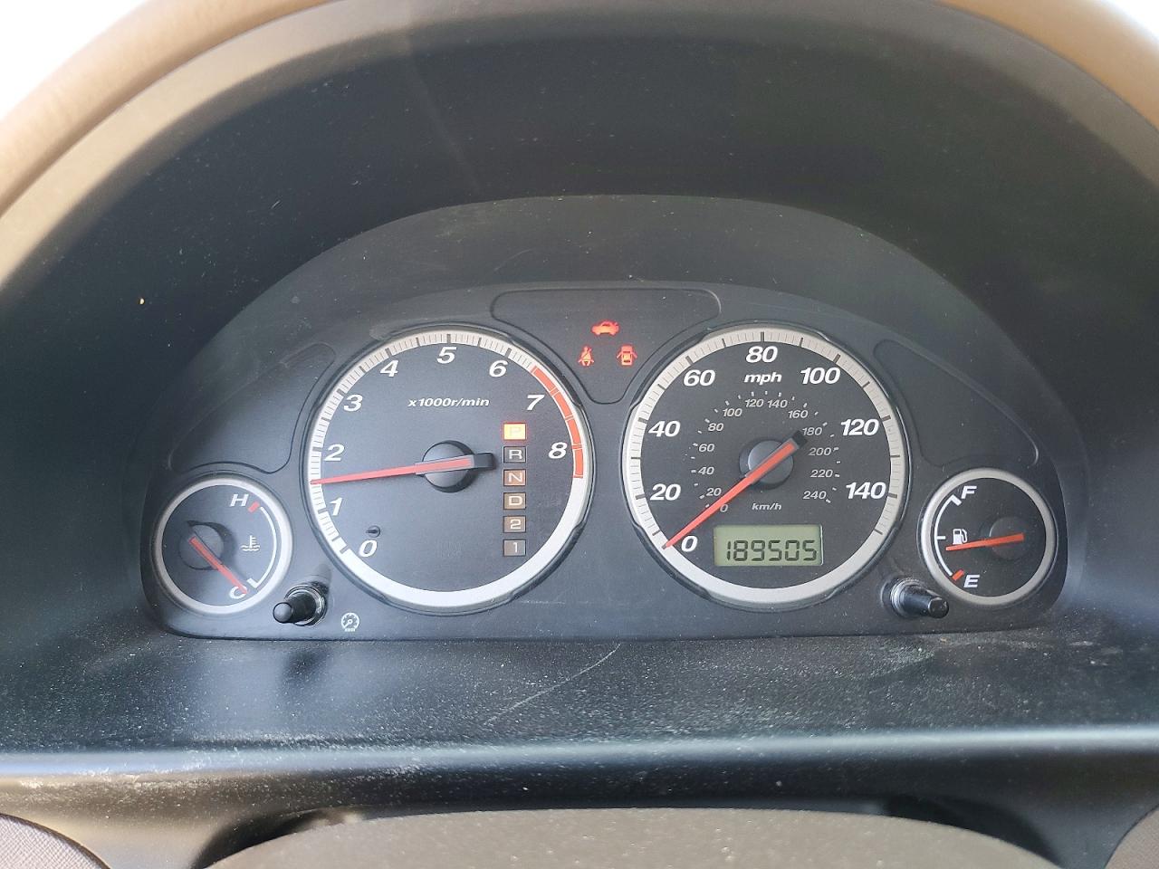 JHLRD78852C074498 · 2002 HONDA CR-V · 9/13