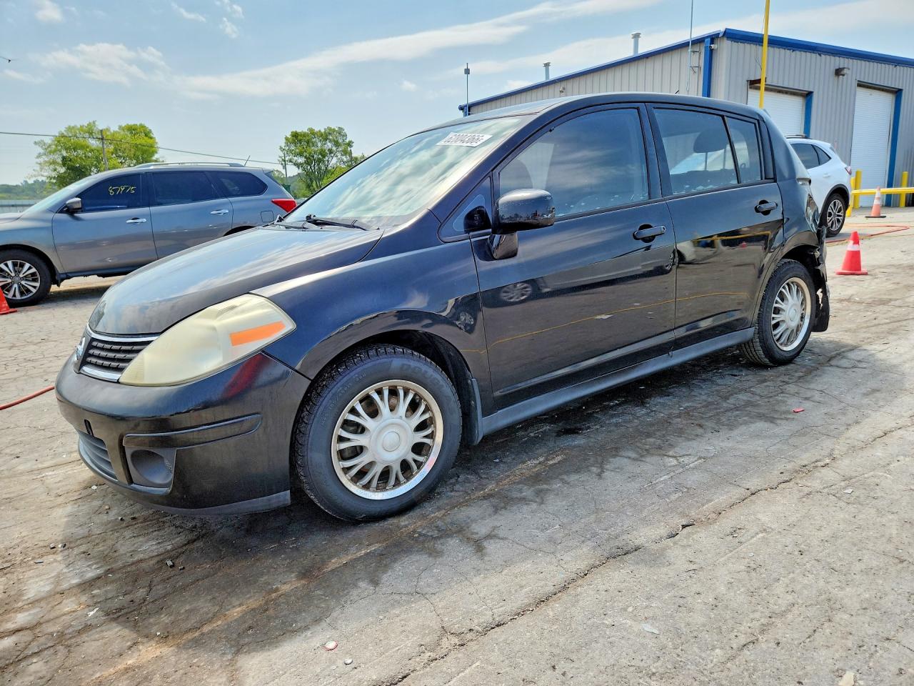 3N1BC13E08L388202 · 2008 NISSAN VERSA