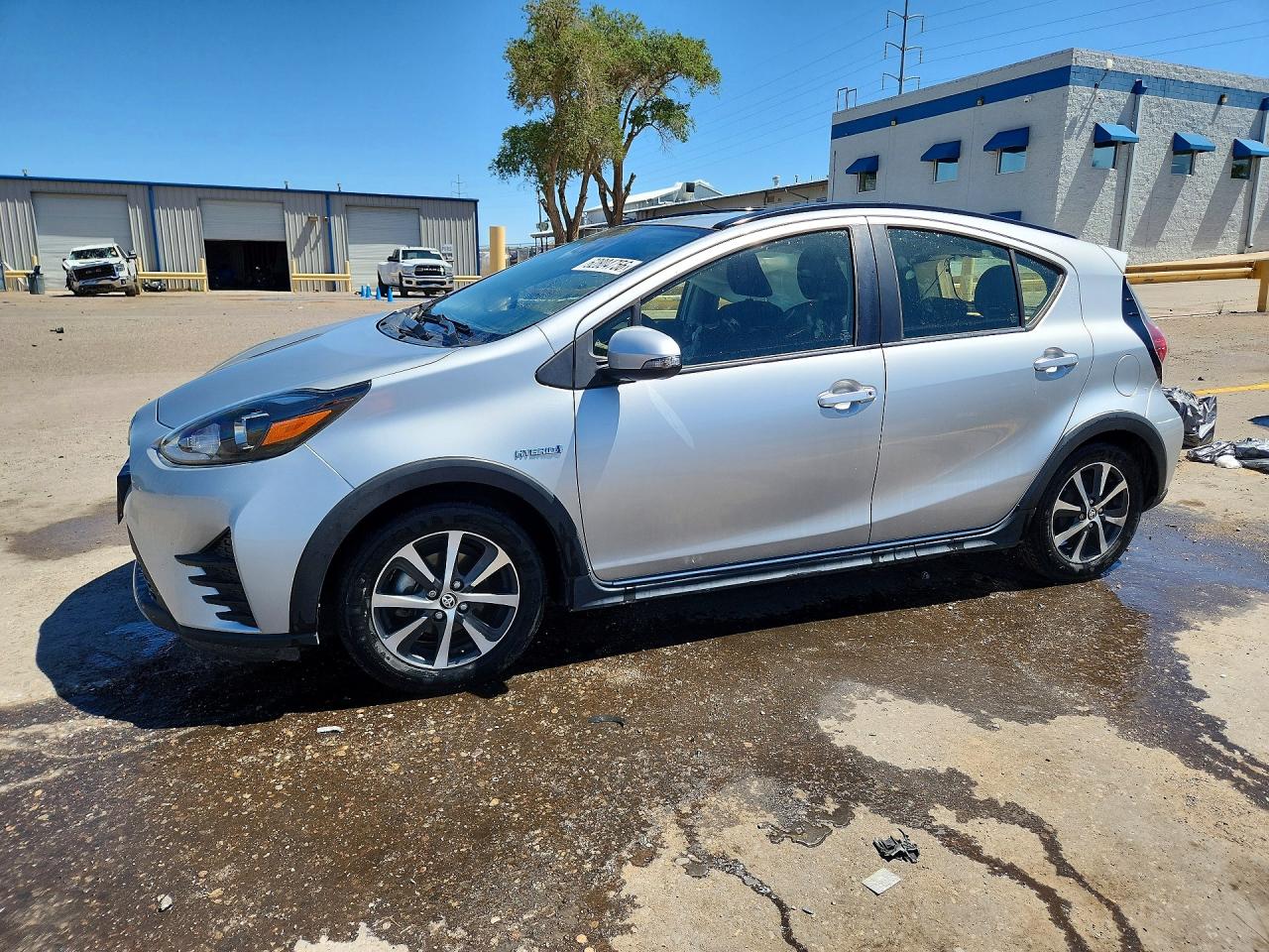 JTDKDTB37J1603755 · 2018 TOYOTA PRIUS C