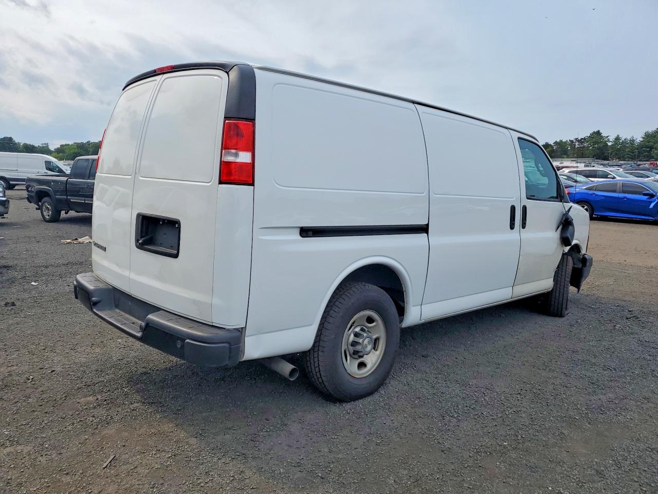 1GCWGAFP2M1301983 · 2021 CHEVROLET EXPRESS G2500 · 3/12