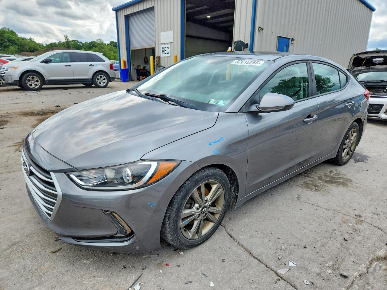 5NPD84LF8JH325209 · 2018 HYUNDAI ELANTRA