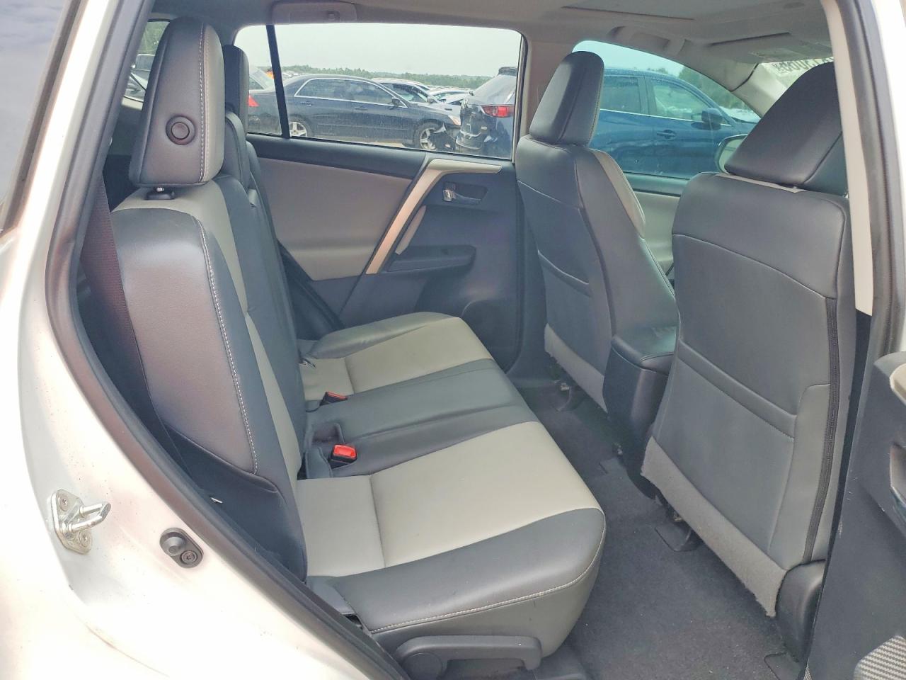 2T3YFREV2FW160654 · 2015 TOYOTA RAV4 · 11/14