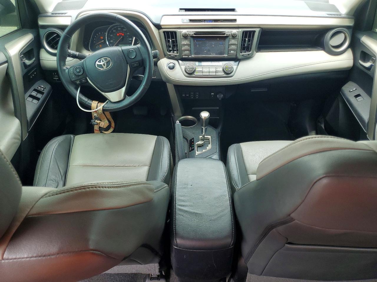 2T3YFREV2FW160654 · 2015 TOYOTA RAV4 · 8/14