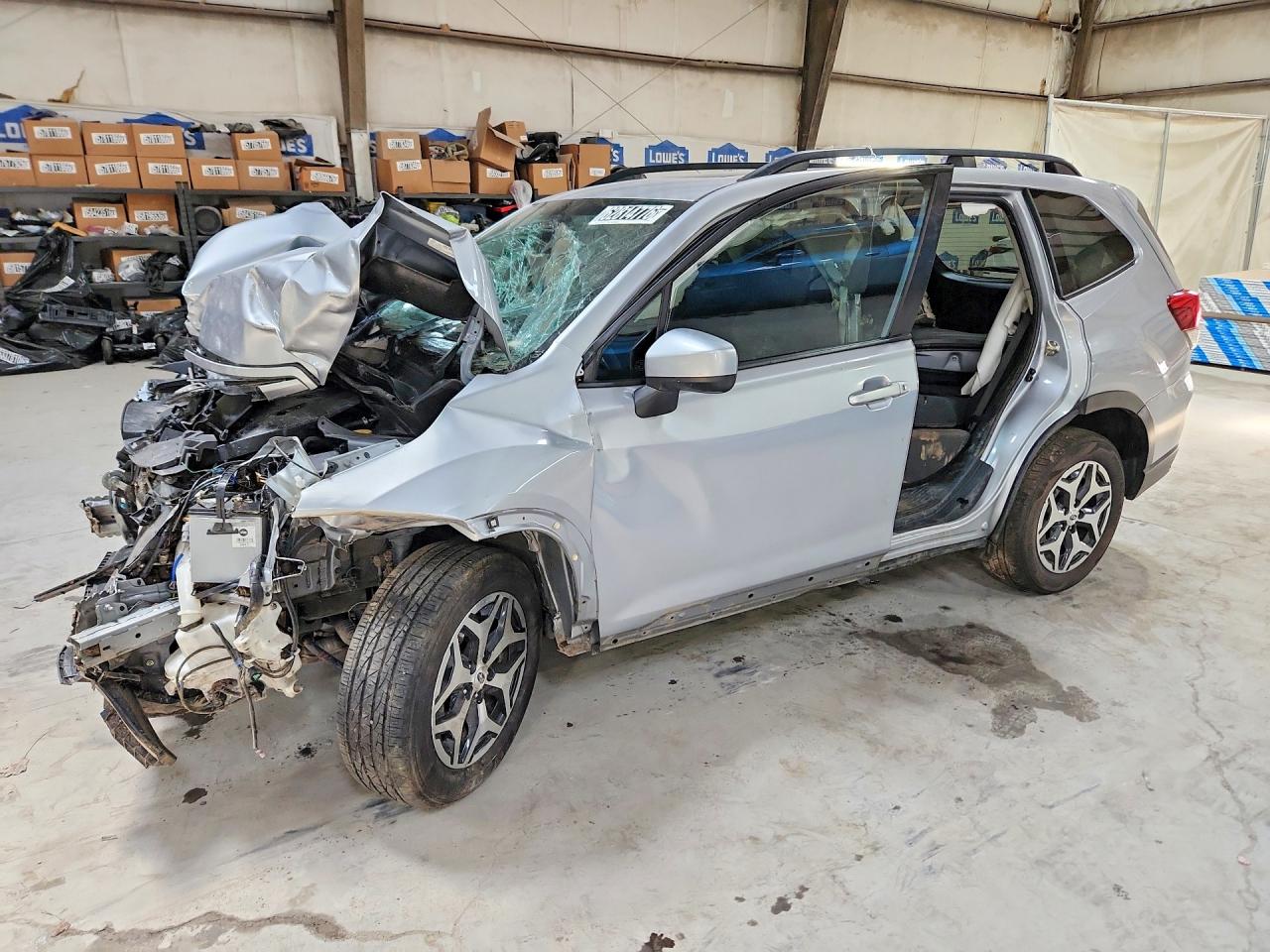 JF2SKAJC7LH432433 · 2020 SUBARU FORESTER