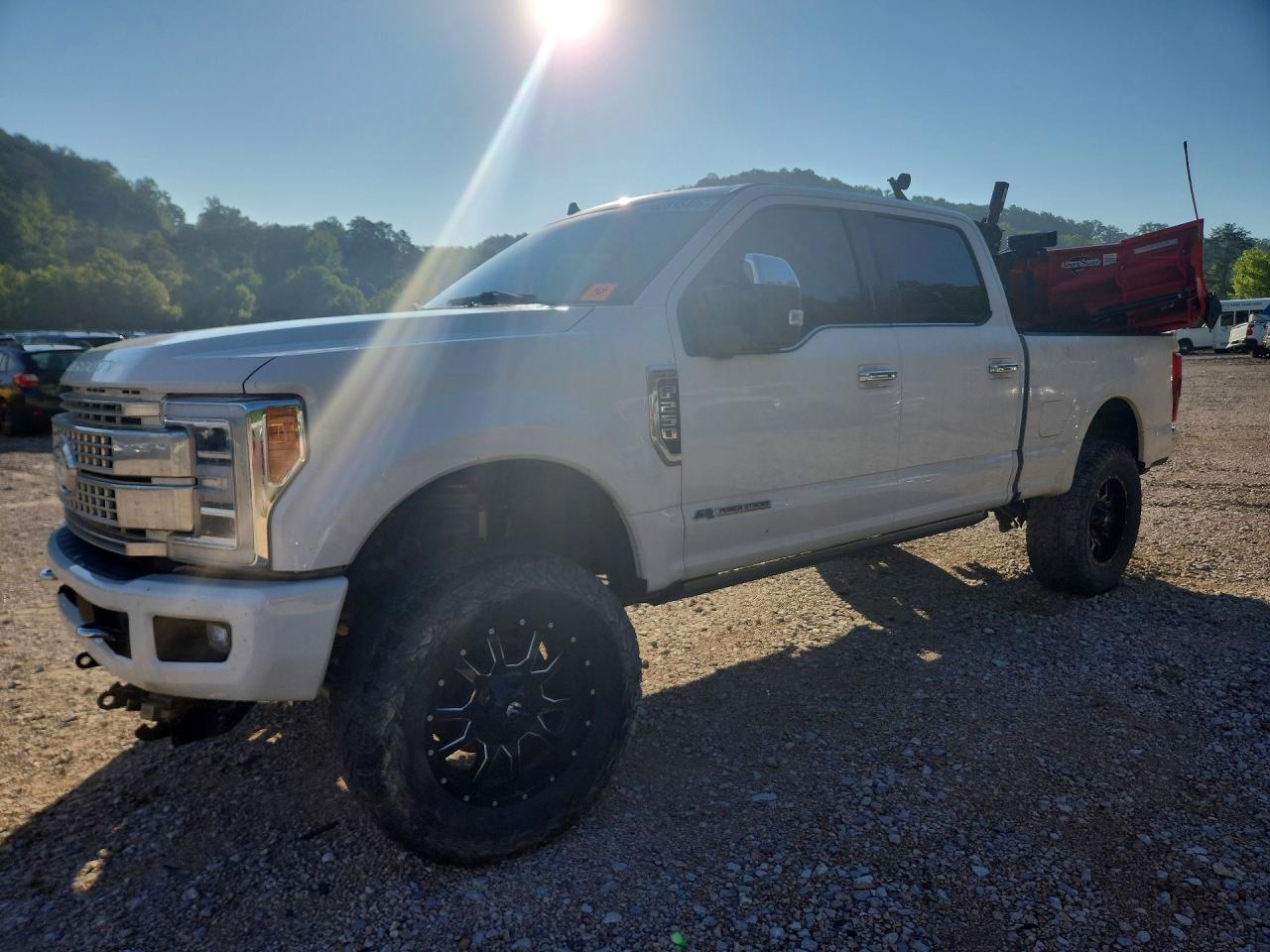 1FT7W2BT2KED29269 · 2019 FORD F250