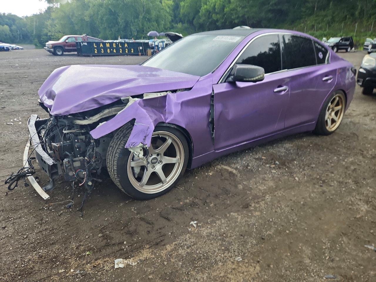 JN1EV7AR0HM831163 · 2017 INFINITI Q50