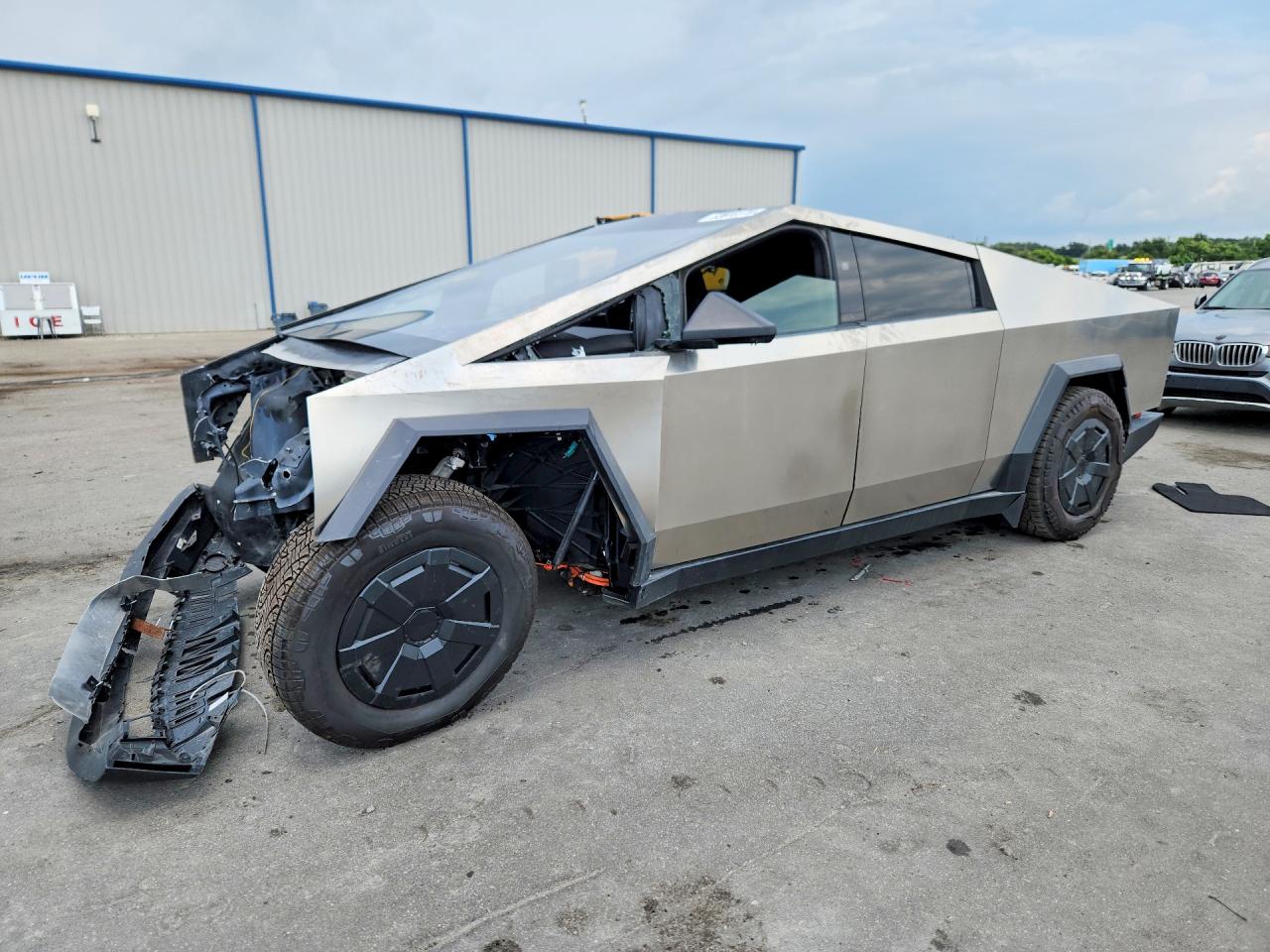 7G2CEHED5SA075011 · 2025 TESLA CYBERTRUCK