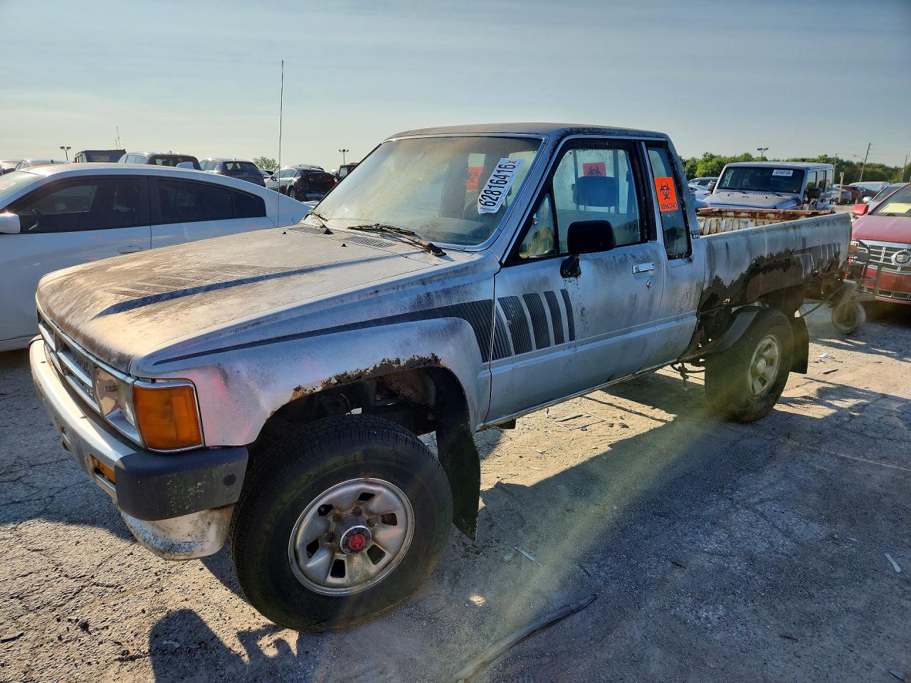 JT4VN67M1J0007639 · 1988 TOYOTA PICKUP